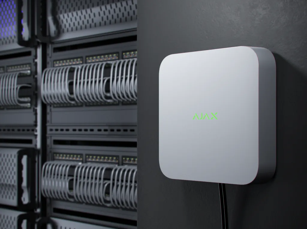 Lifestyle - Ajax NVR - White - server.webp